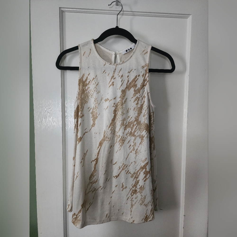 Three Dots White and Gold Tank Top